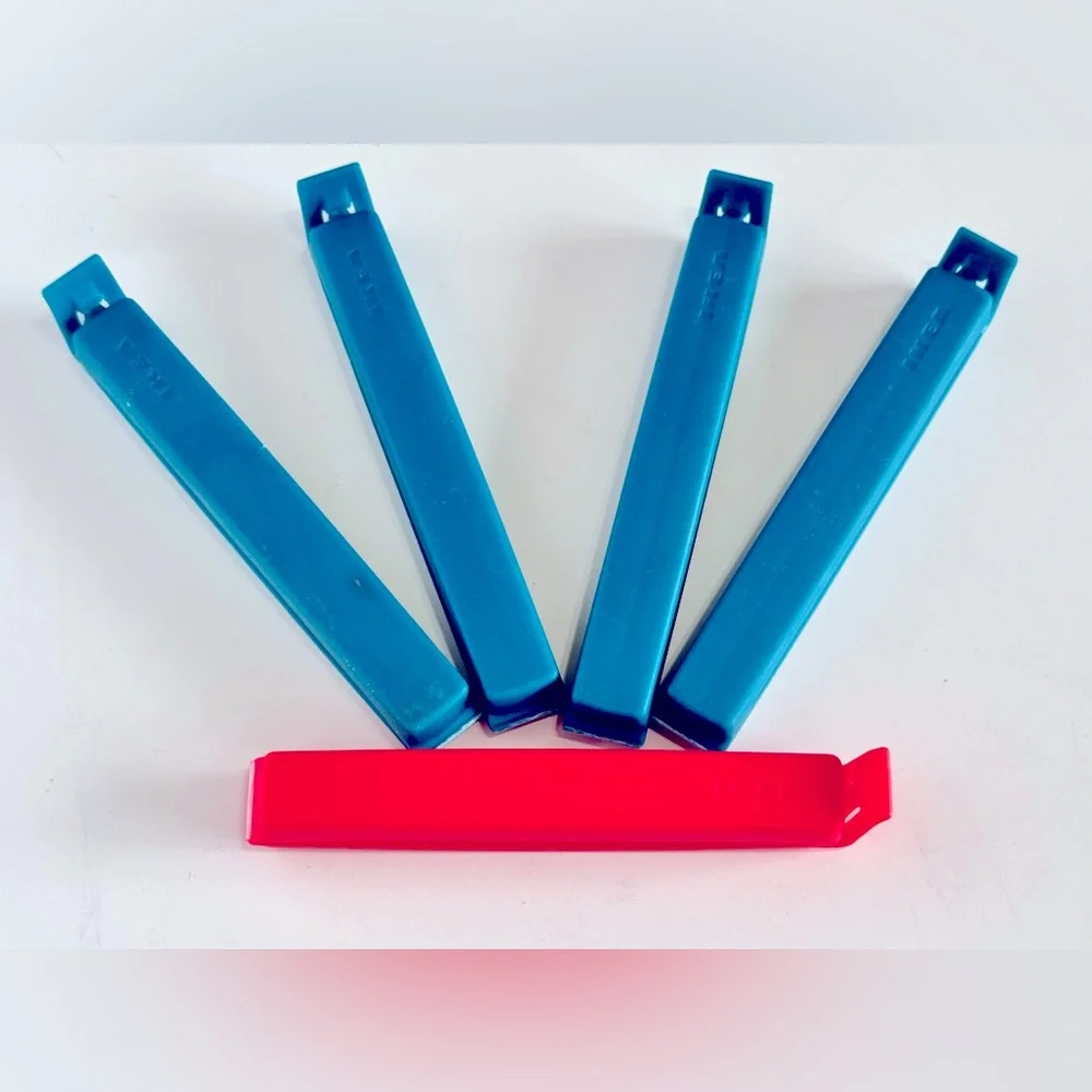 5 IKEA CHIP CLIPS Teal Blue & Red Plastic Food & Bag Storage Clips